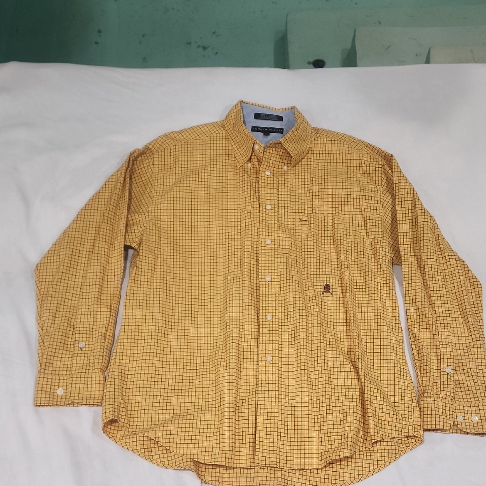 Tommy Hilfiger Yellow Casual Button Down Shirt